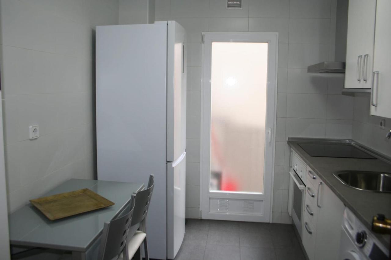 Appartamento Alojamiento Adelfas Madrid Esterno foto