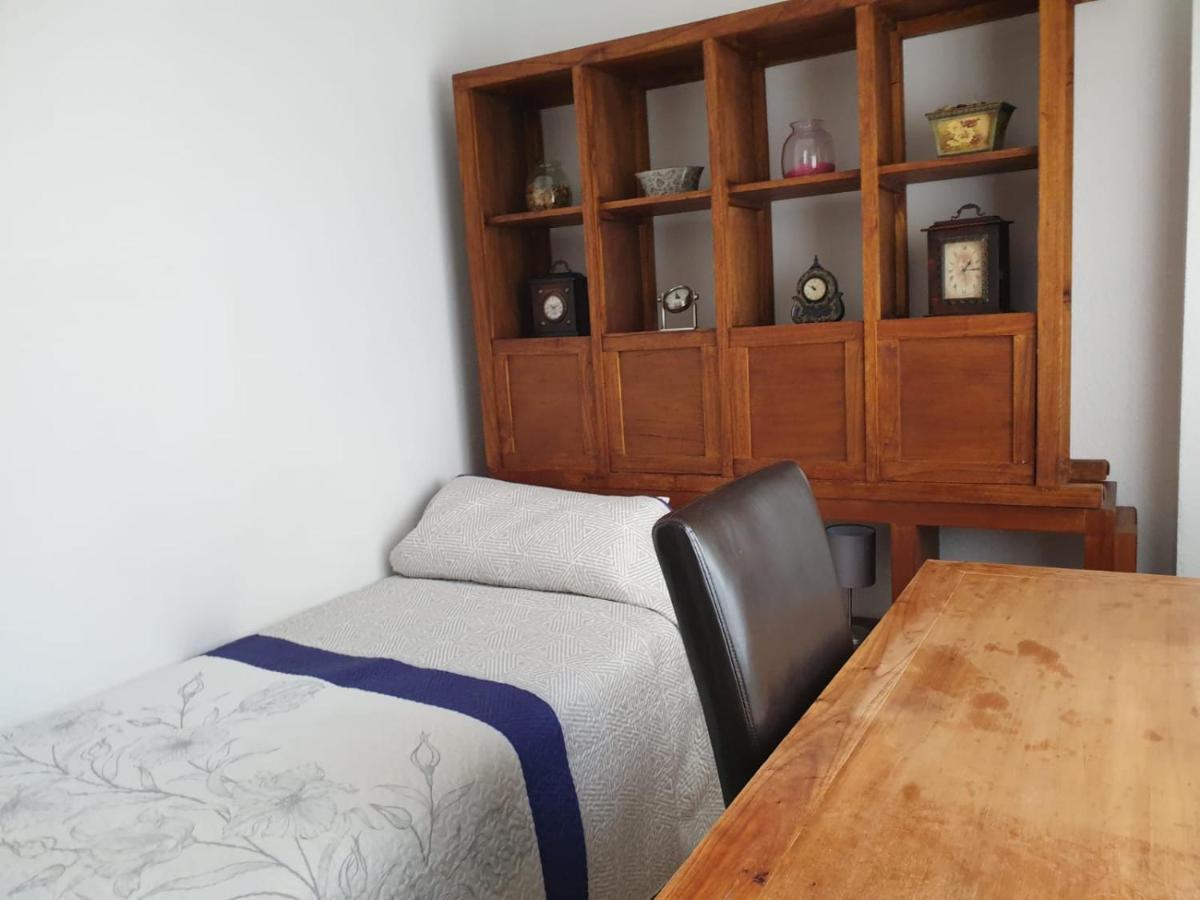 Appartamento Alojamiento Adelfas Madrid Esterno foto